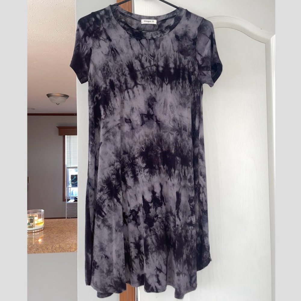 Black and Gray Tie Dye Shirt Dress